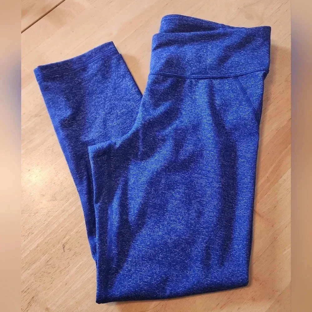 Under Armour 7/8 fitted workout capris medium